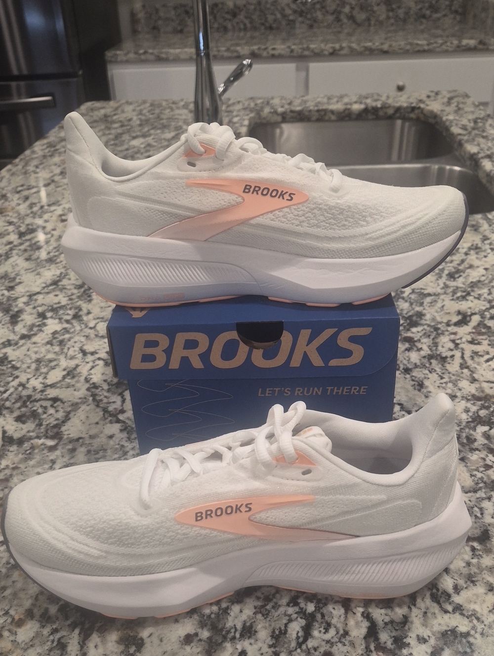 NEW Brooks White Running Revel 9 Sneakers with Peach Accents - Picture 5 of 8